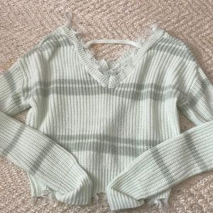 Selling Rue 21 sweater! Never worn. Super soft and cute! (Perfect for winter!)
